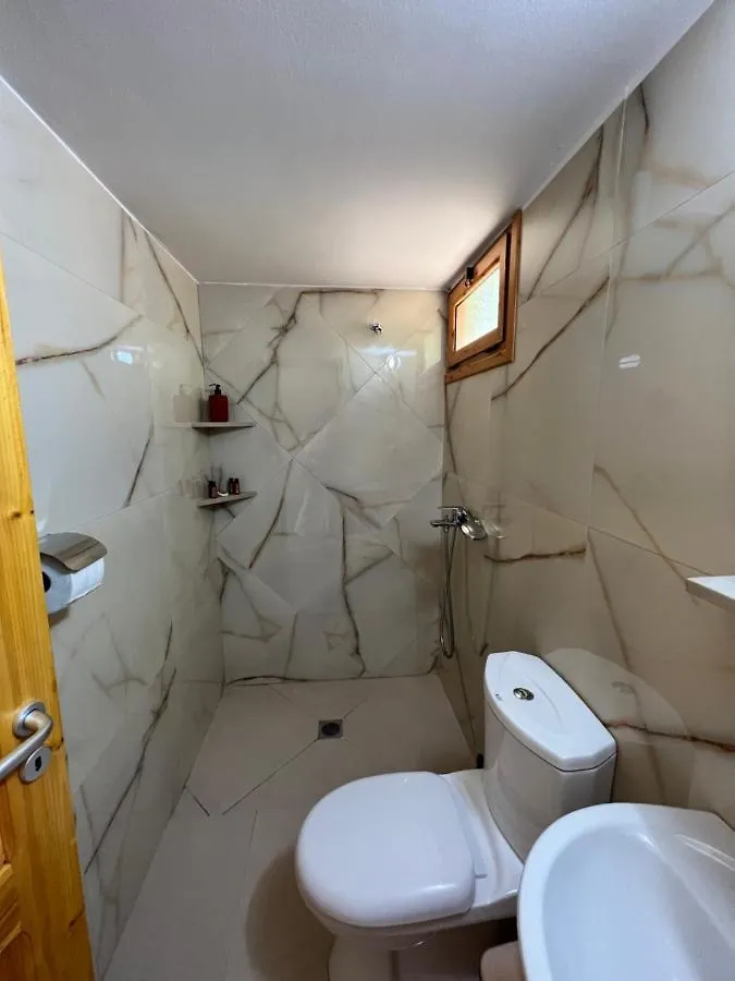 Nashos Bungalows Himare Fshat