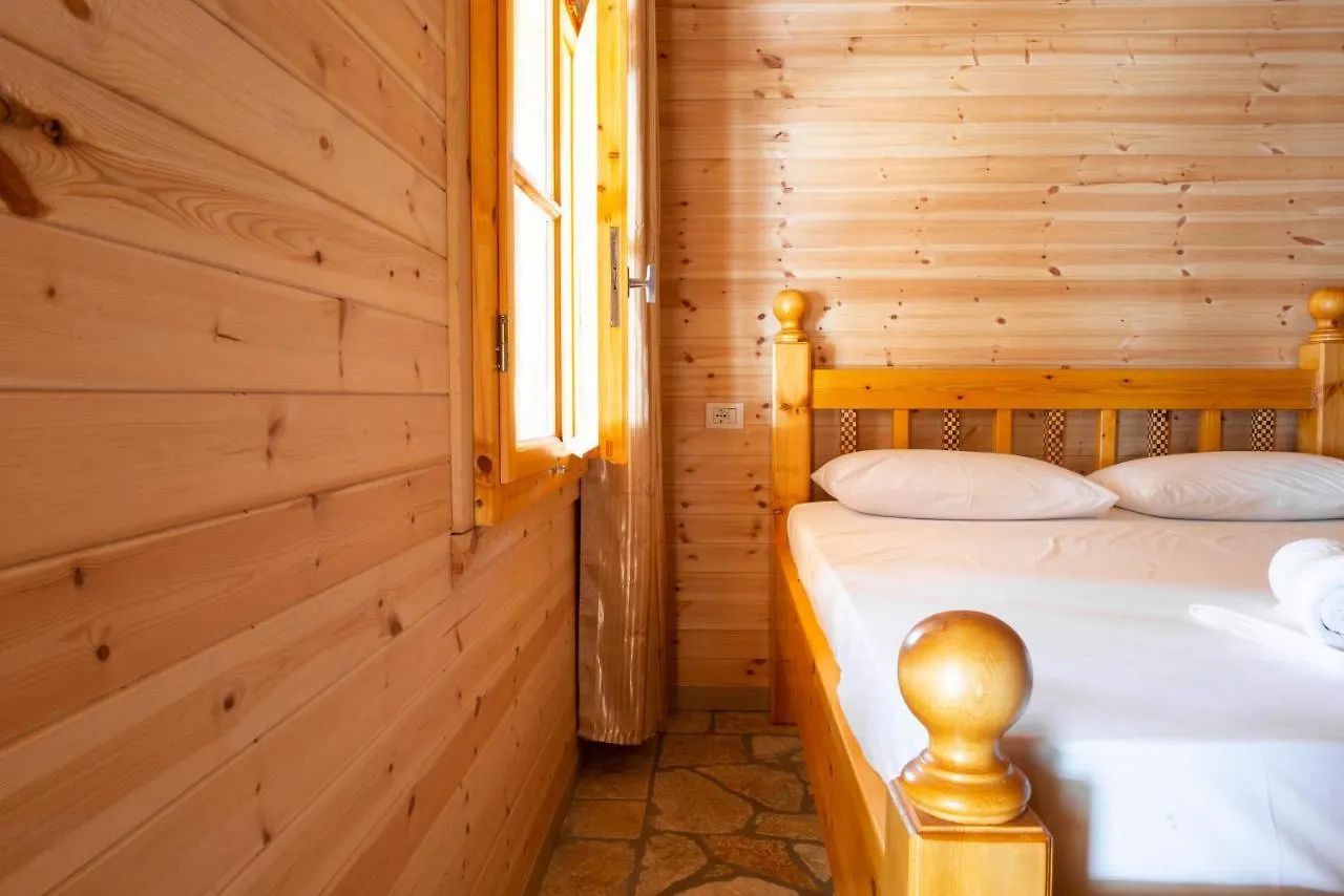 *** Campsite Nashos Bungalows Himare Fshat Albania